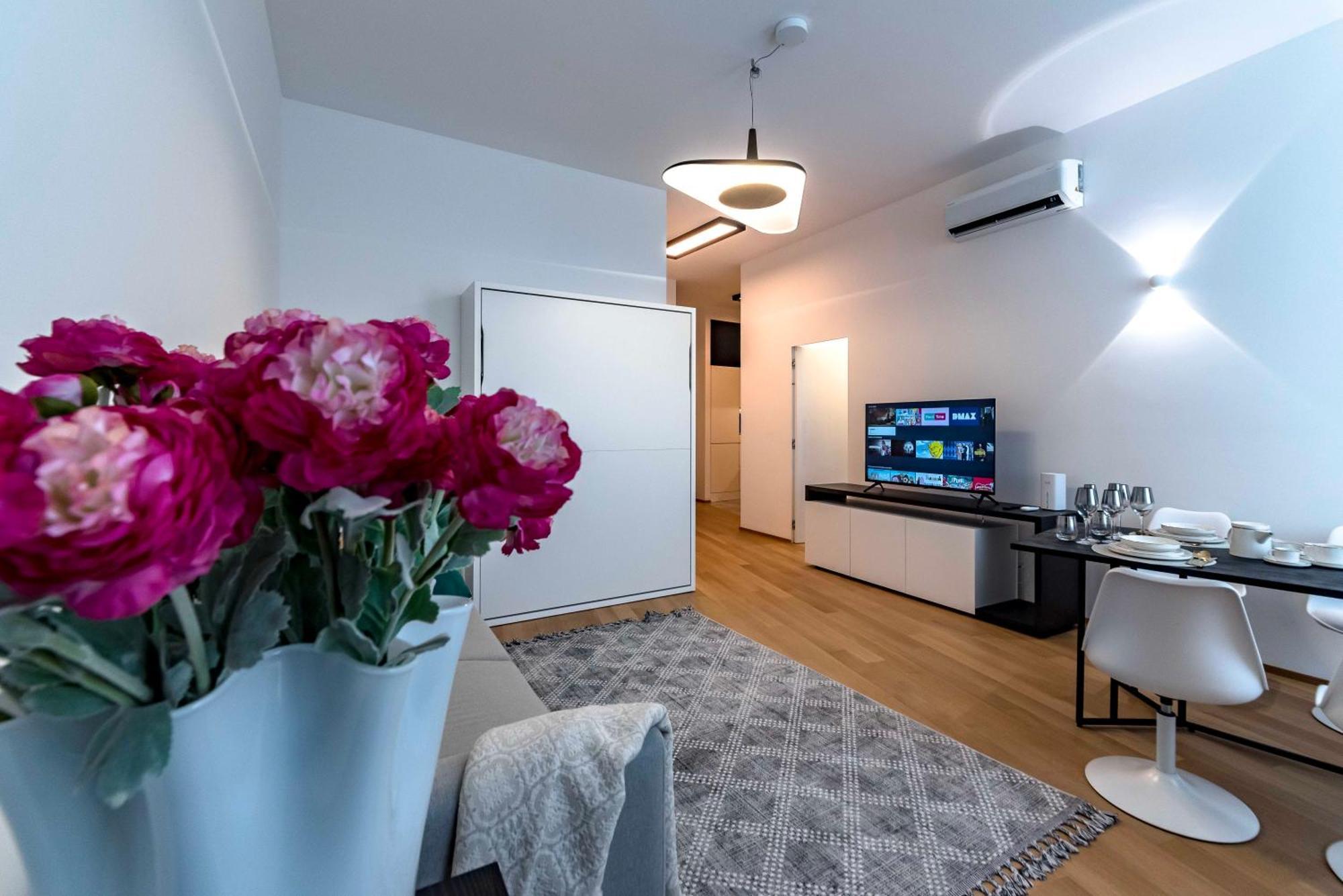 Dream Suites Milano San Babila Luaran gambar