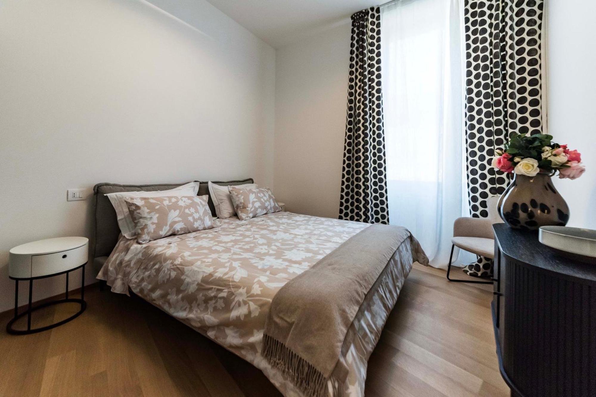 Dream Suites Milano San Babila Luaran gambar
